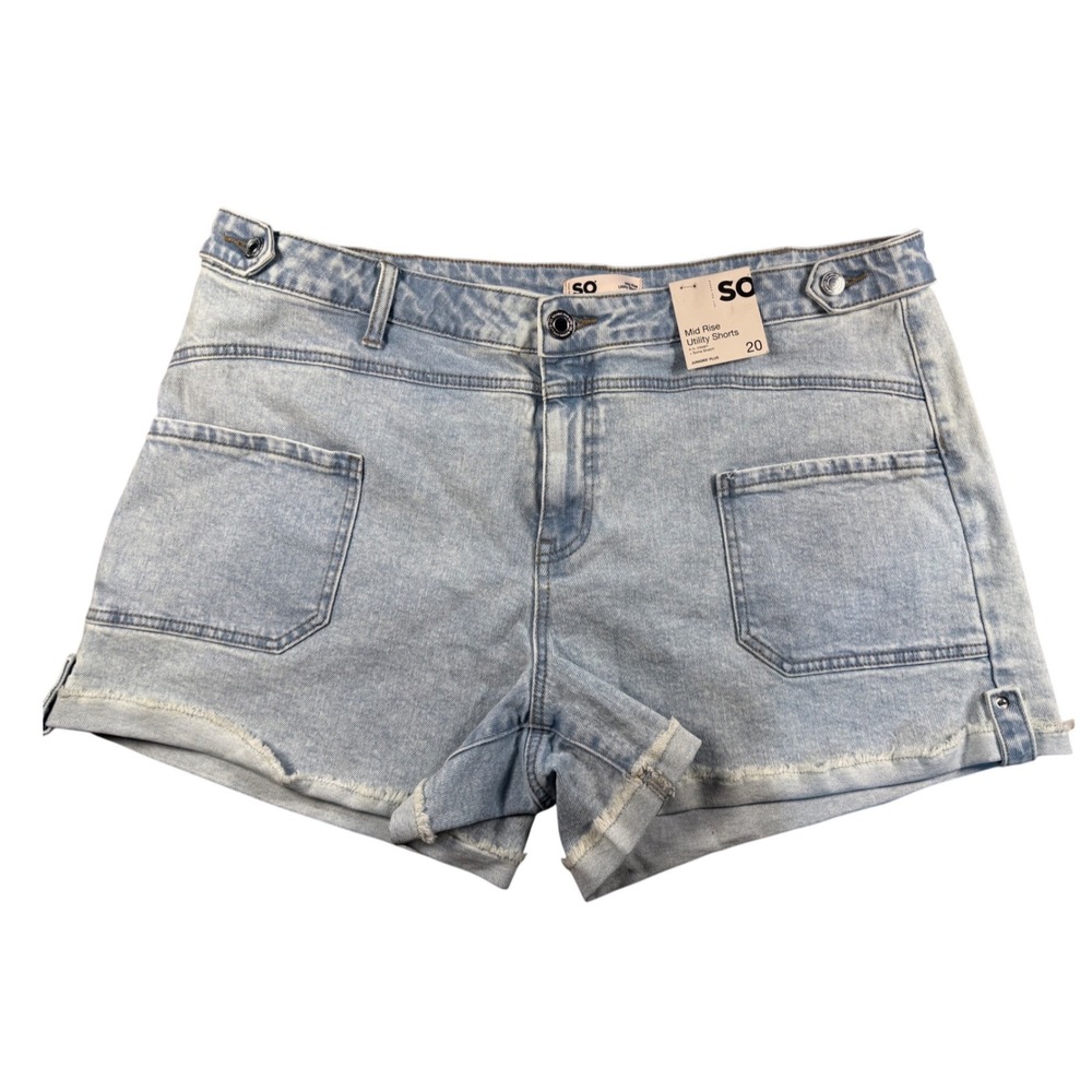 New SO Women Mid Rise Utility Shorts Light Wash Denim Raw Hem Jr Plus 20 38W